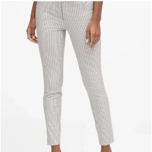 Banana Republic High Rise Sloan Pant 6 Petite White Stripe